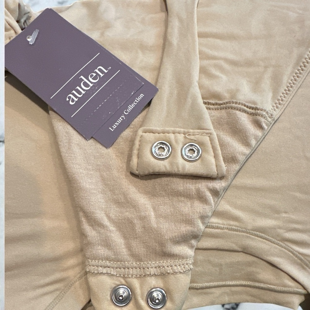 Auden Beige Short Sleeve Bodysuit - Picture 4 of 4